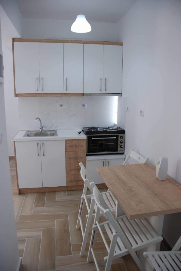 The Hill Apartment Саранде Екстериор снимка