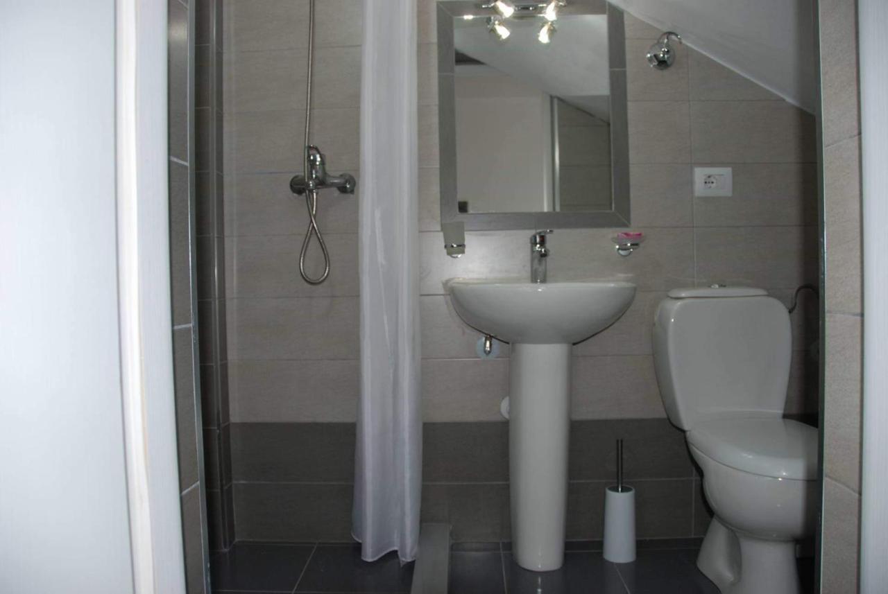 The Hill Apartment Саранде Екстериор снимка