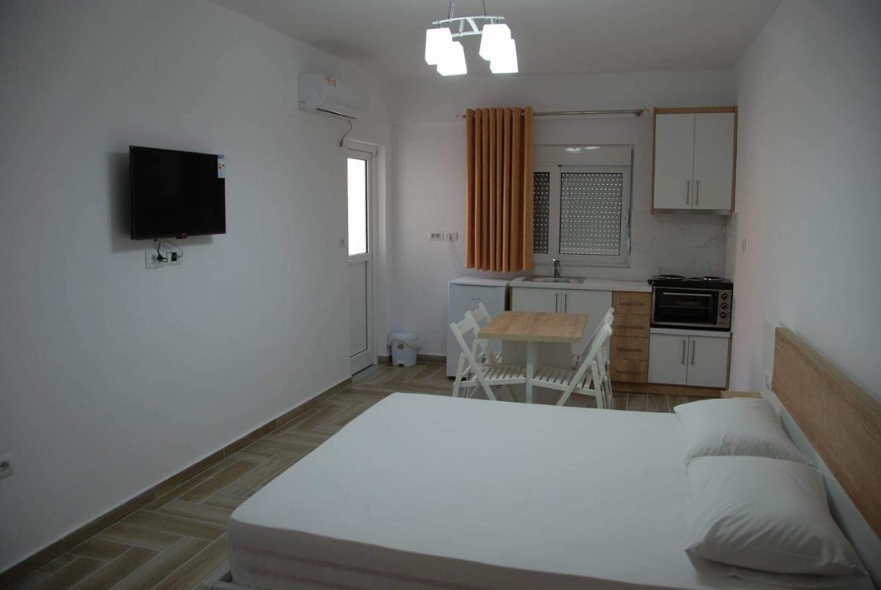 The Hill Apartment Саранде Екстериор снимка
