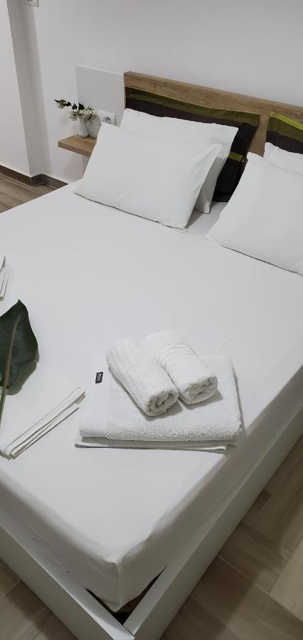 The Hill Apartment Саранде Екстериор снимка